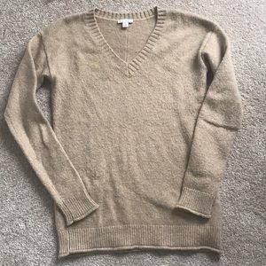 Gap sweater